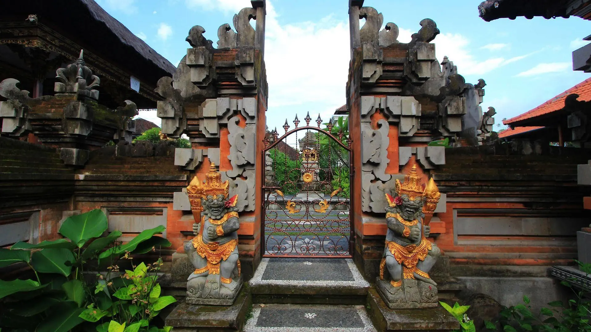 Gatra Ubud Inn Pensionat